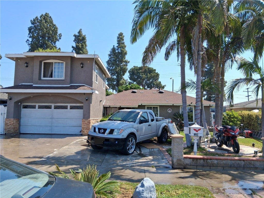 Photo of Listing #DW26046041