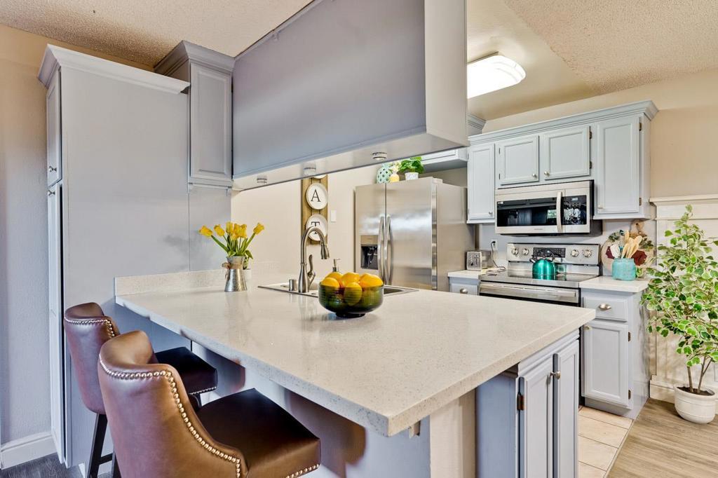 Photo of Listing #ML82037816