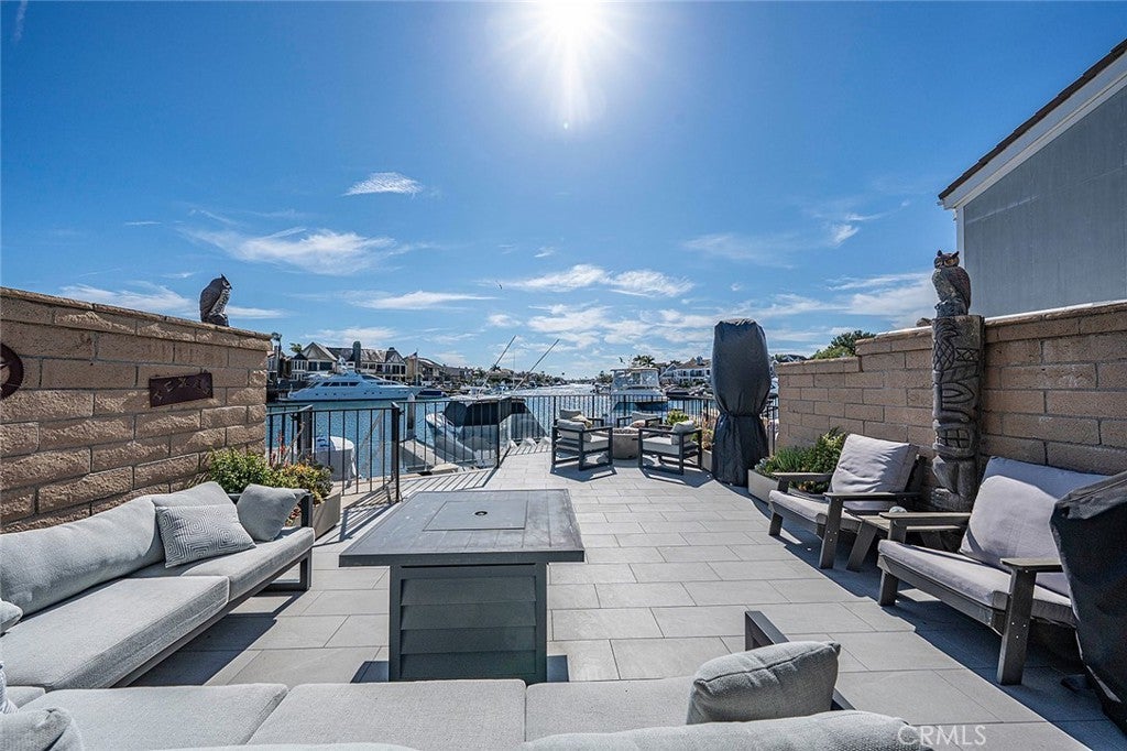 16114 Bonaire Circle, Huntington Beach