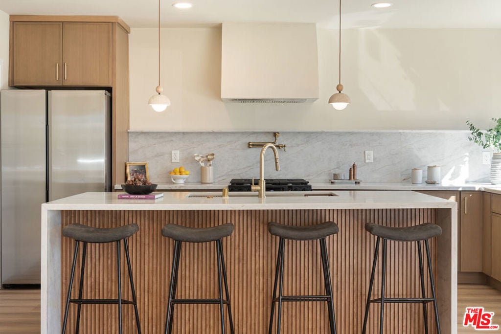 Photo of Listing #26662017