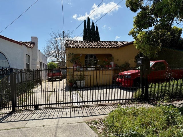 3424 W 71st, Los Angeles