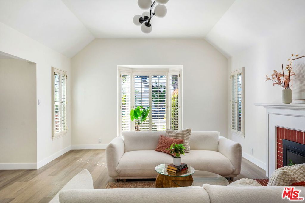 Photo of Listing #26662229