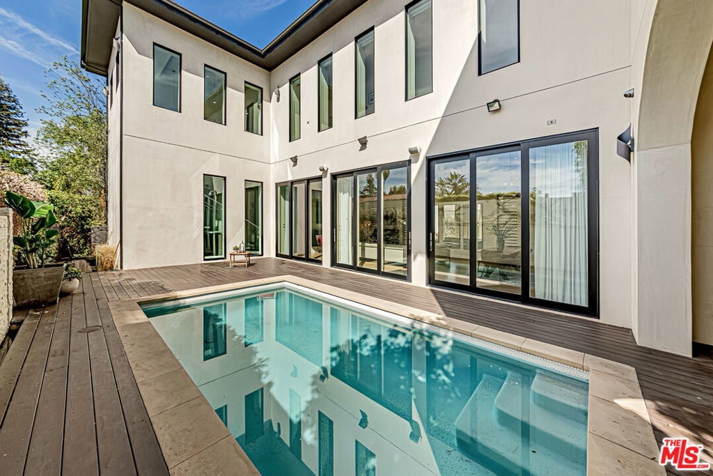 Photo of Listing #26661705