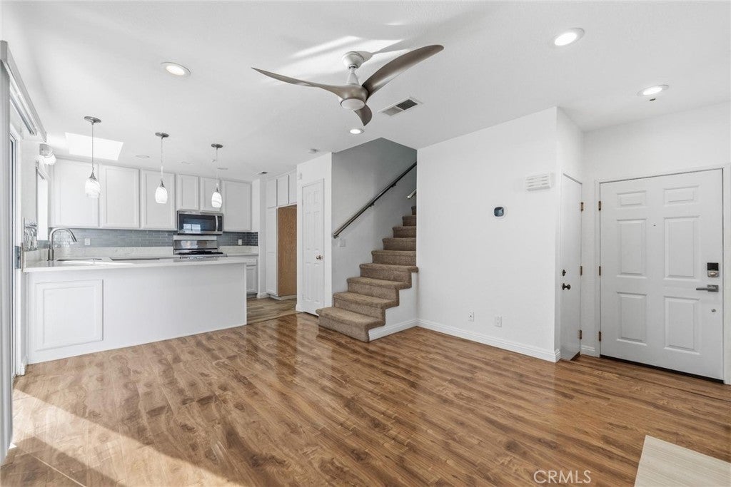 Photo of Listing #DW26045763