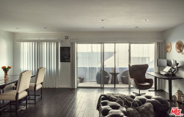 7259 Hillside Avenue # 202, Los Angeles