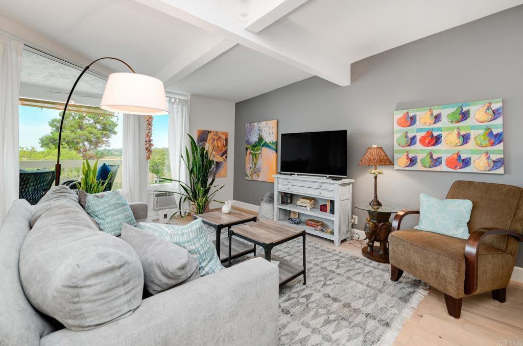 Photo of Listing #PTP2601832