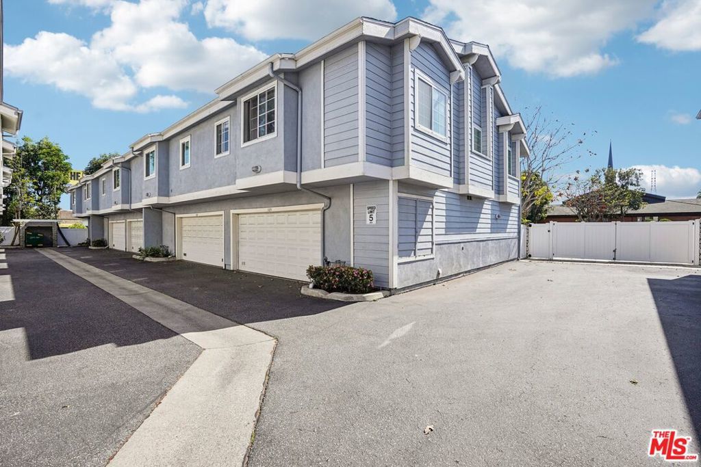 Photo of Listing #26660699