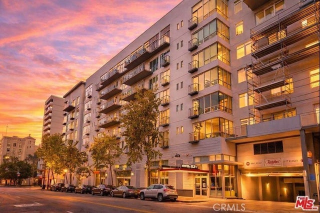 645 W 9th, Los Angeles