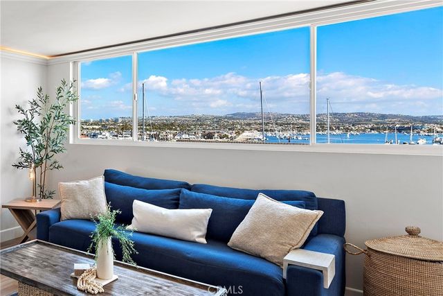 310 Fernando Street # 303, Newport Beach