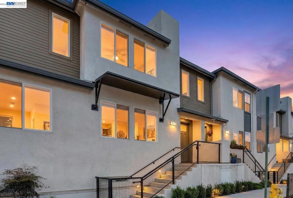 29823 Mission Boulevard, Hayward