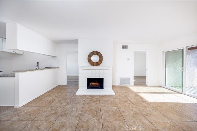 23611 Golden Springs # I12, Diamond Bar