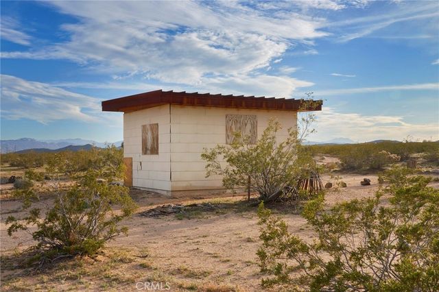 77 Copper Moon Lane, Joshua Tree