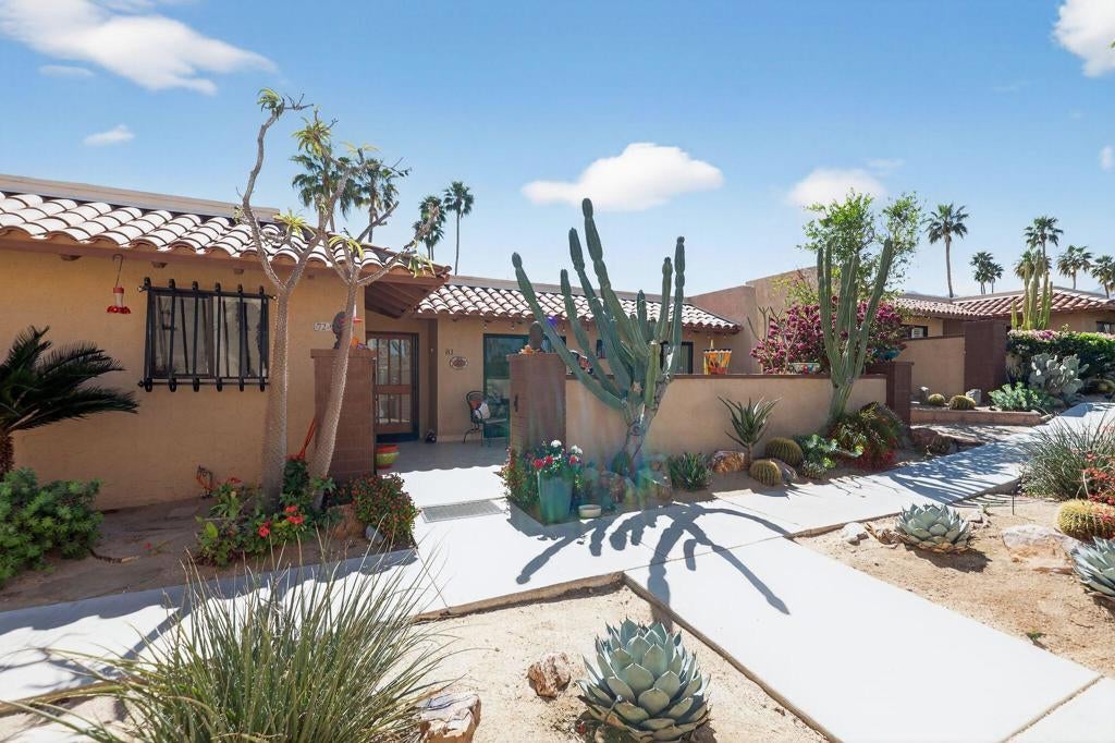 72975 Grass Court, Palm Desert
