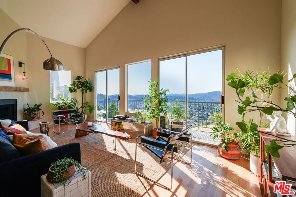 Photo of Listing #26661165