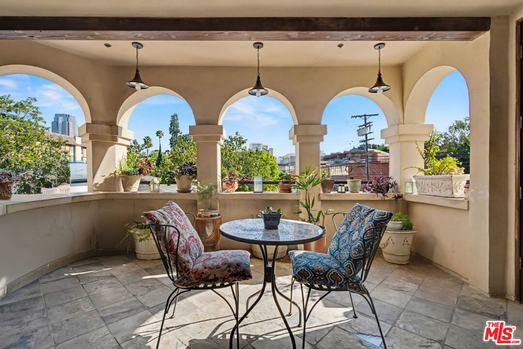 Photo of Listing #26662375