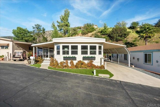 8975 Lawrence Welk Drive # Spc 195, Escondido