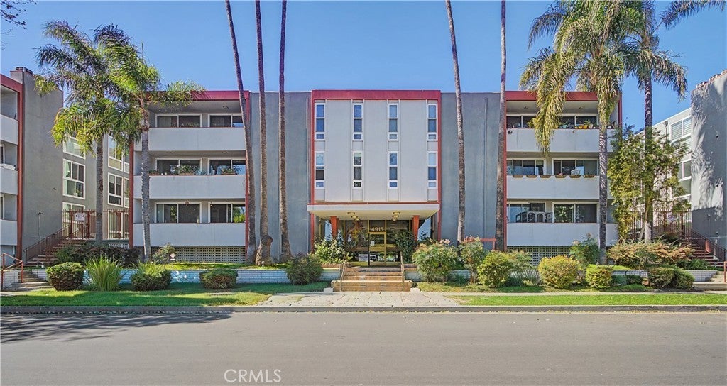 4915 Tyrone 126, Sherman Oaks