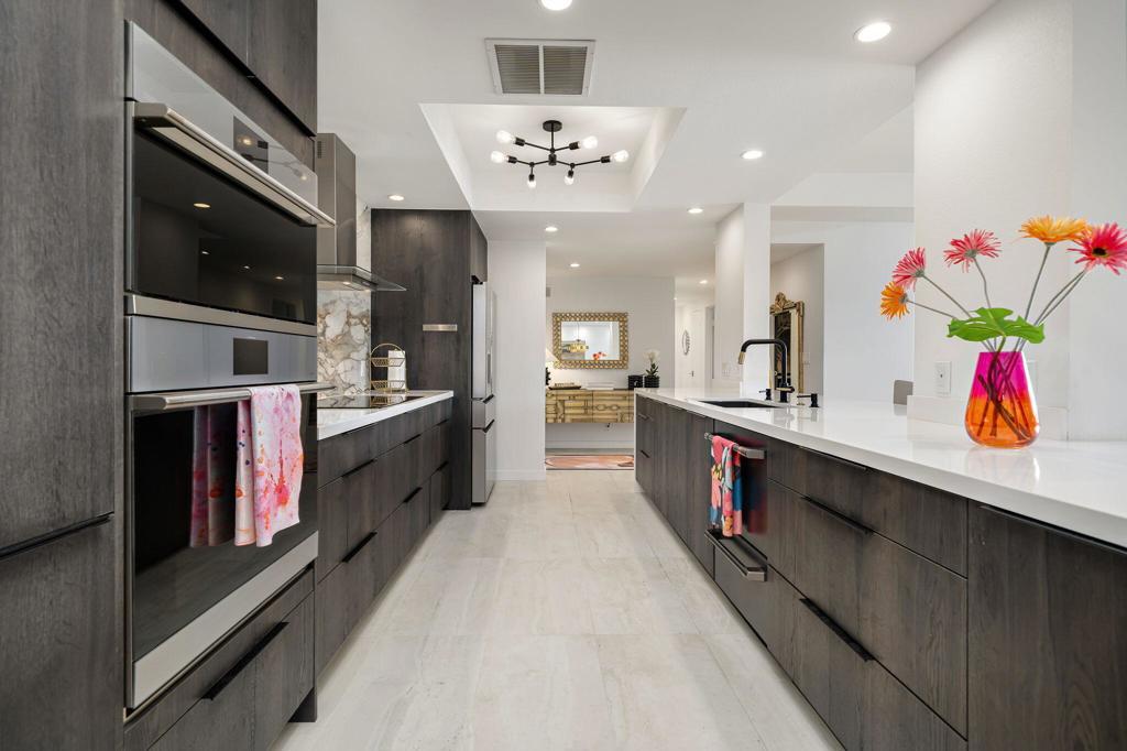 900 Island Drive 403, Rancho Mirage