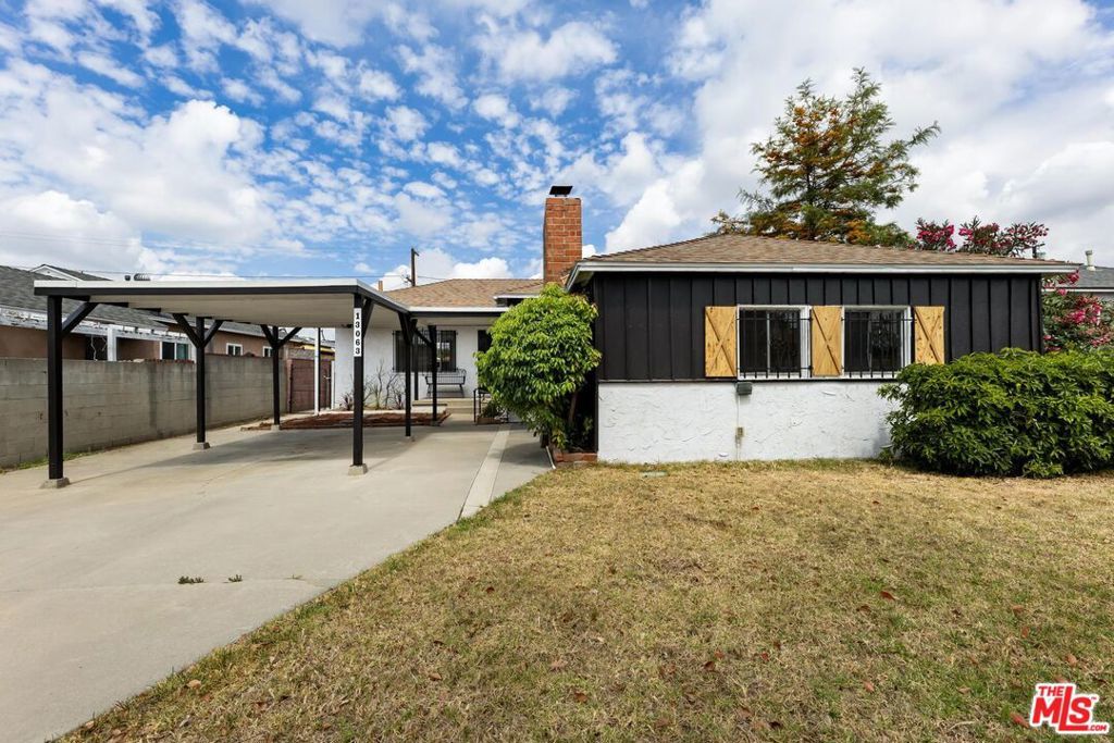 Photo of Listing #26663107