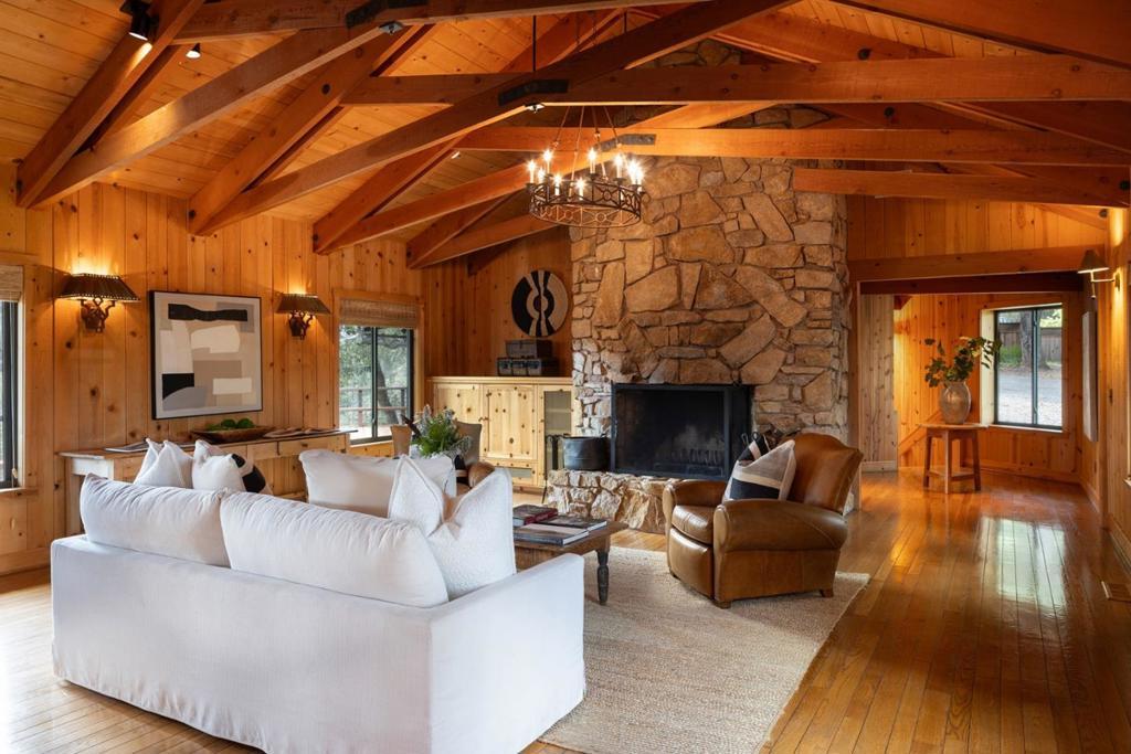 Photo of Listing #ML82038133