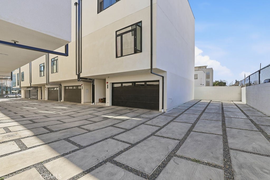 Photo of Listing #SR26047085