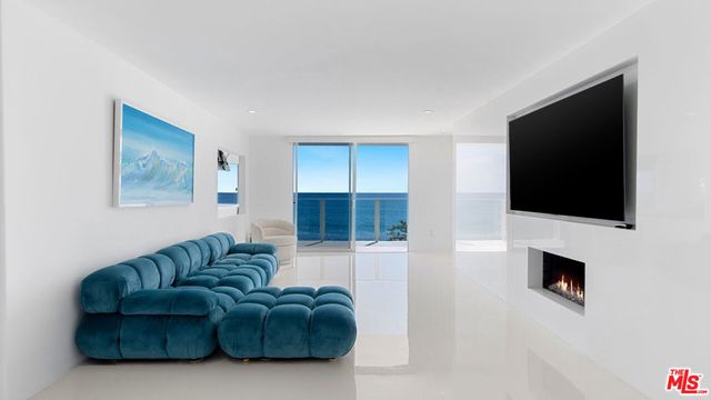 22548 Pacific Coast Highway # 203, Malibu