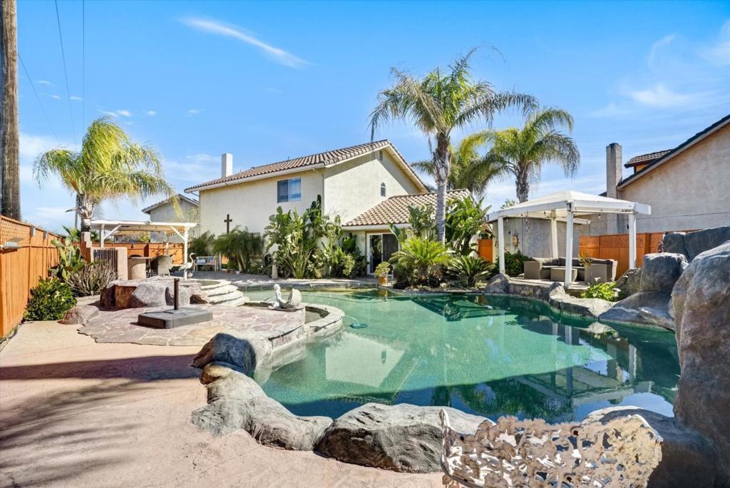 Photo of Listing #ML82038163