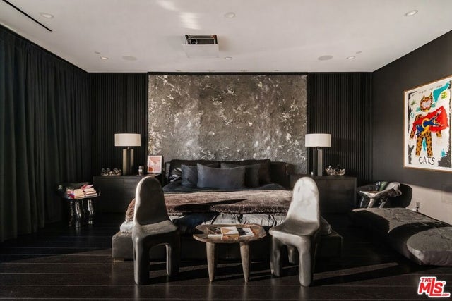 537 N Alta Vista Boulevard, Los Angeles