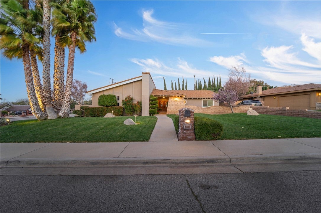 Photo of Listing #SR26054013