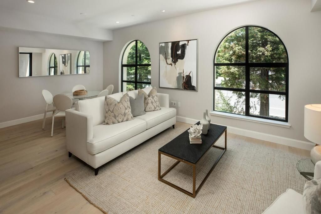 450 First Street # 202, Los Altos