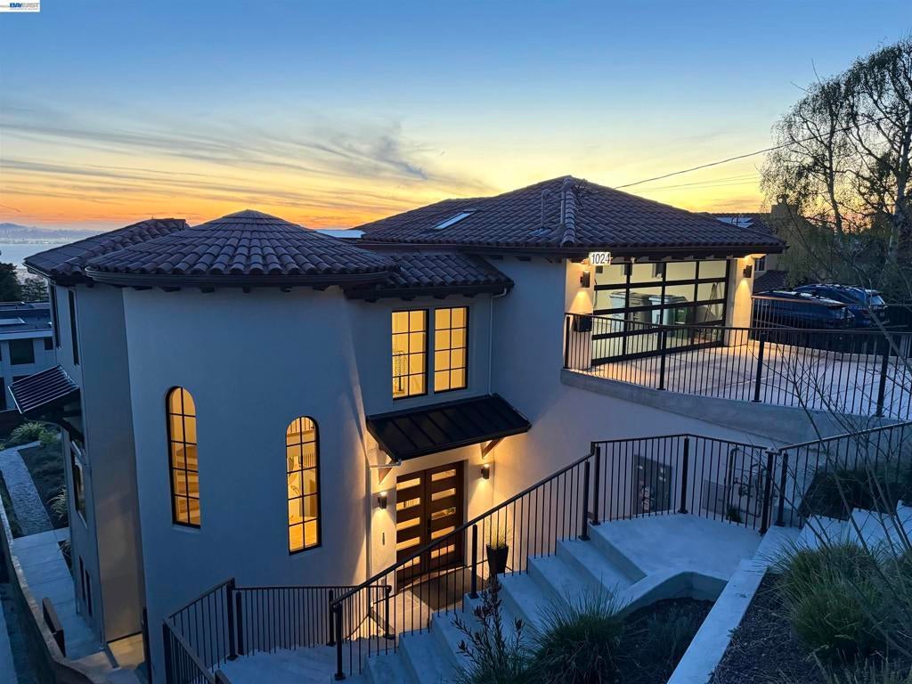 Photo of Listing #41126833