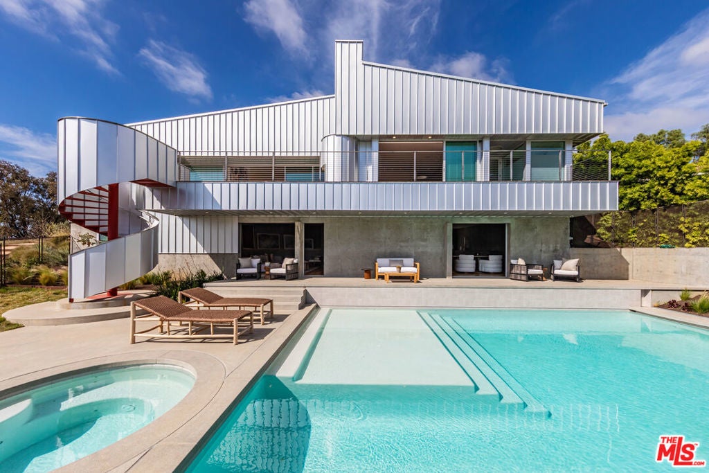 Photo of Listing #26657239