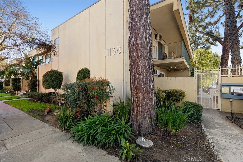 11138 Aqua Vista 55, North Hollywood