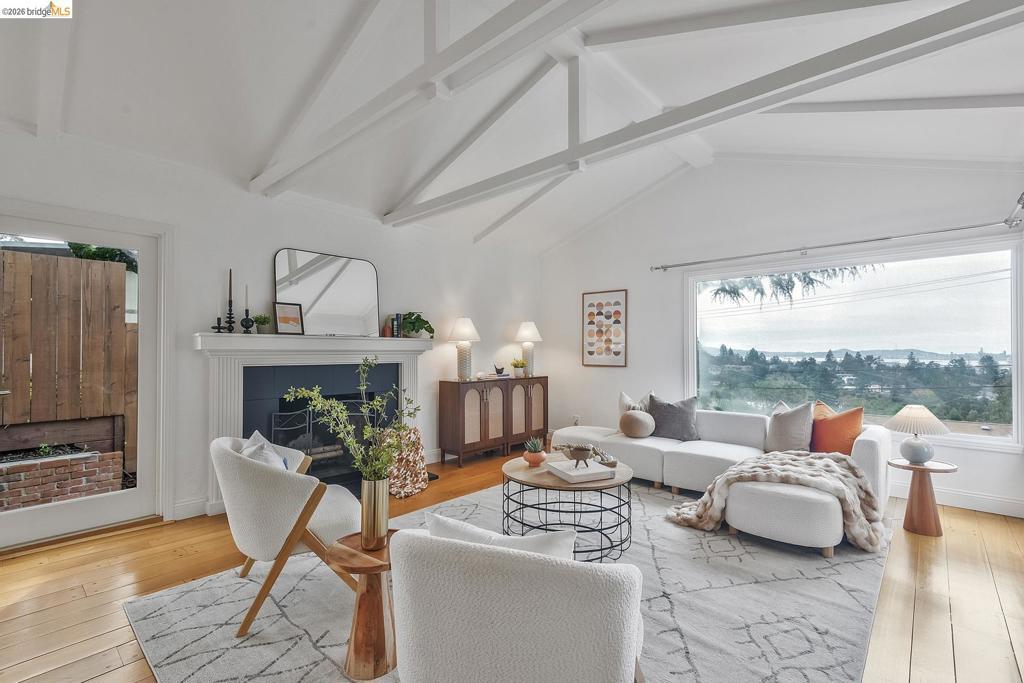 Photo of Listing #41126857