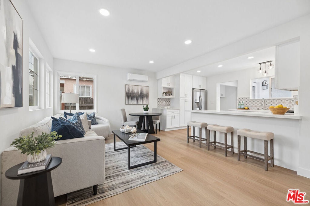 Photo of Listing #26663549