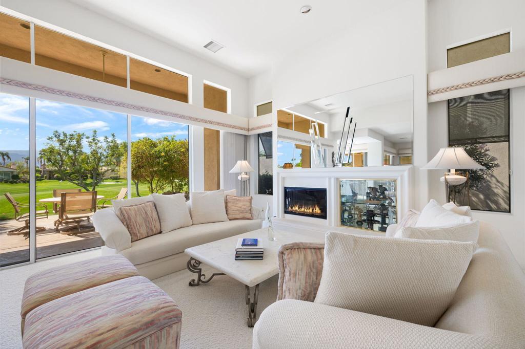 229 White Horse Trail, Palm Desert