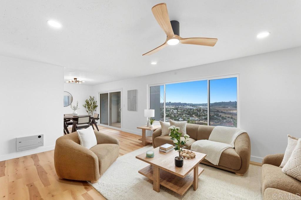 3606 Vista Rey 37, Oceanside