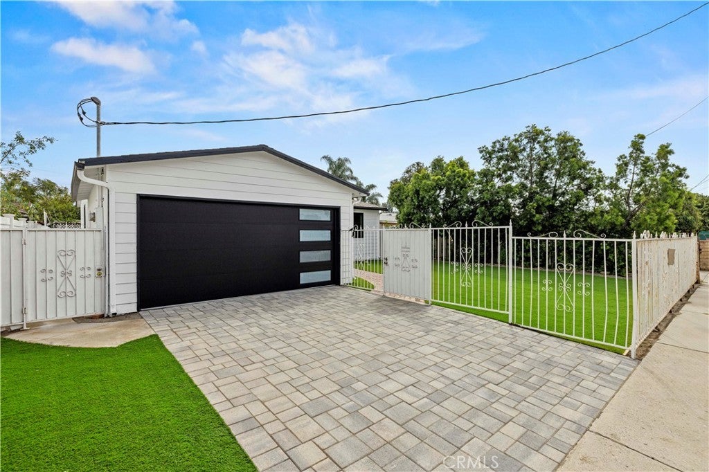 Photo of Listing #SR26054443