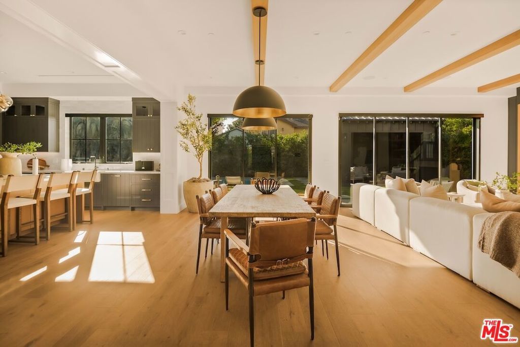 Photo of Listing #26663349