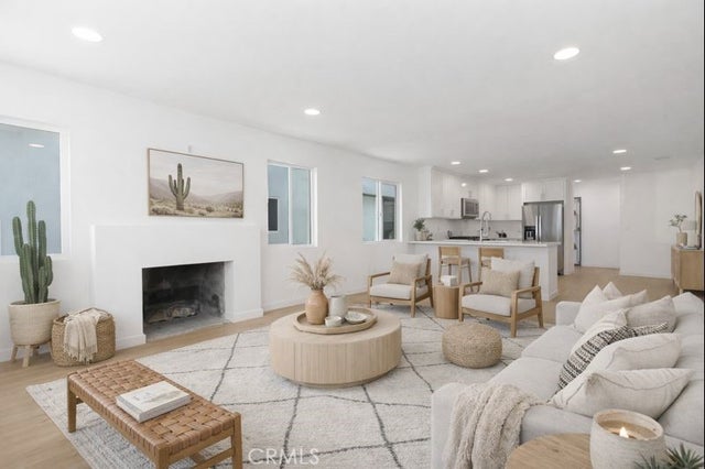 1845 W 66th, Los Angeles