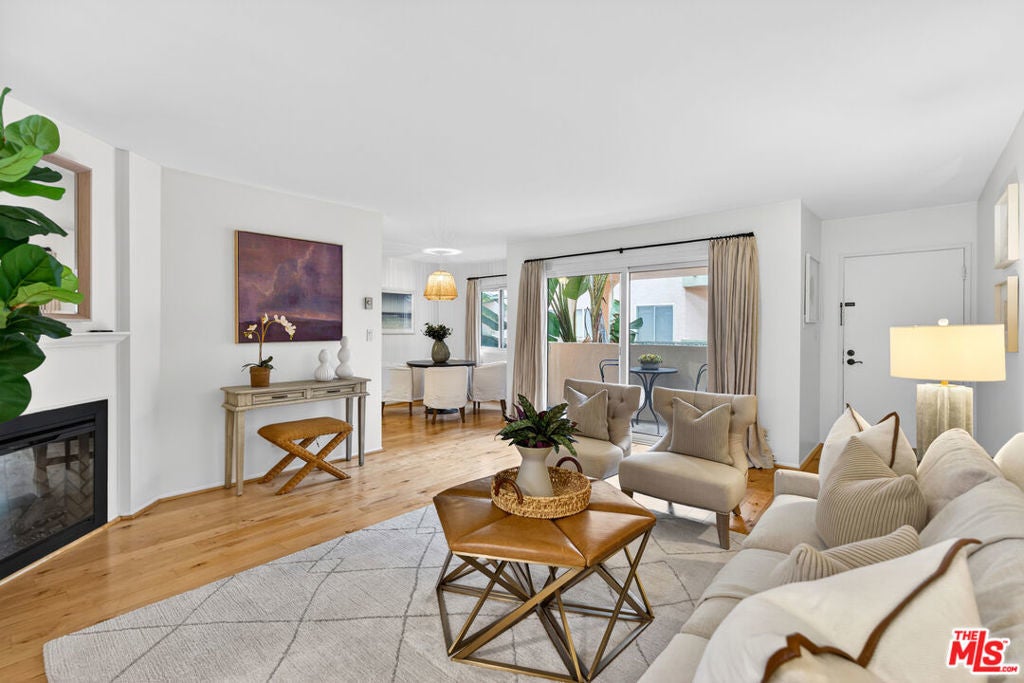 914 Lincoln Boulevard 207, Santa Monica