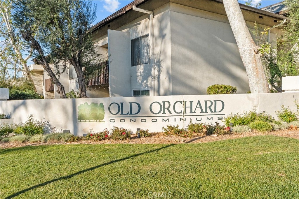 23515 Lyons Avenue S7, Valencia