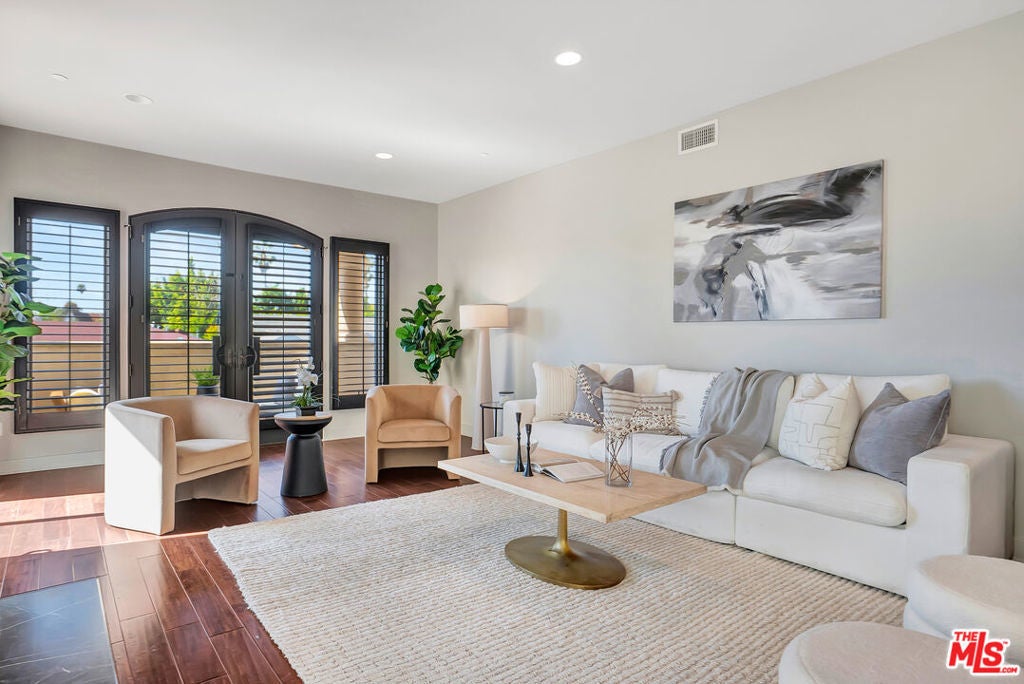 Photo of Listing #26660751