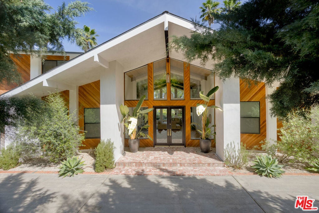 Photo of Listing #26657691