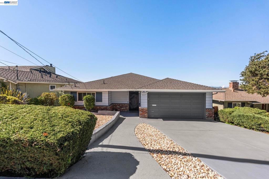 Photo of Listing #41127004