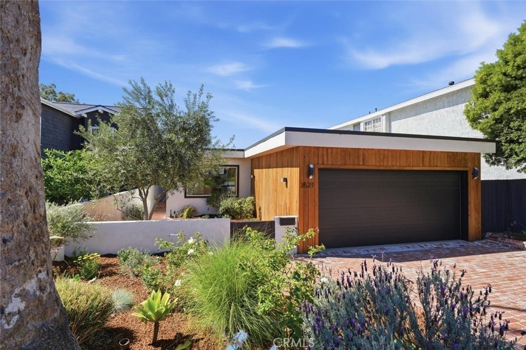 Photo of Listing #SB26055101