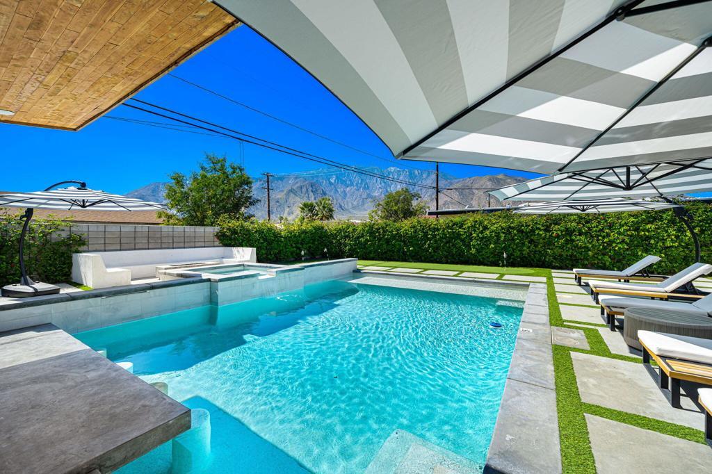 359 W Avenida Cerca, Palm Springs