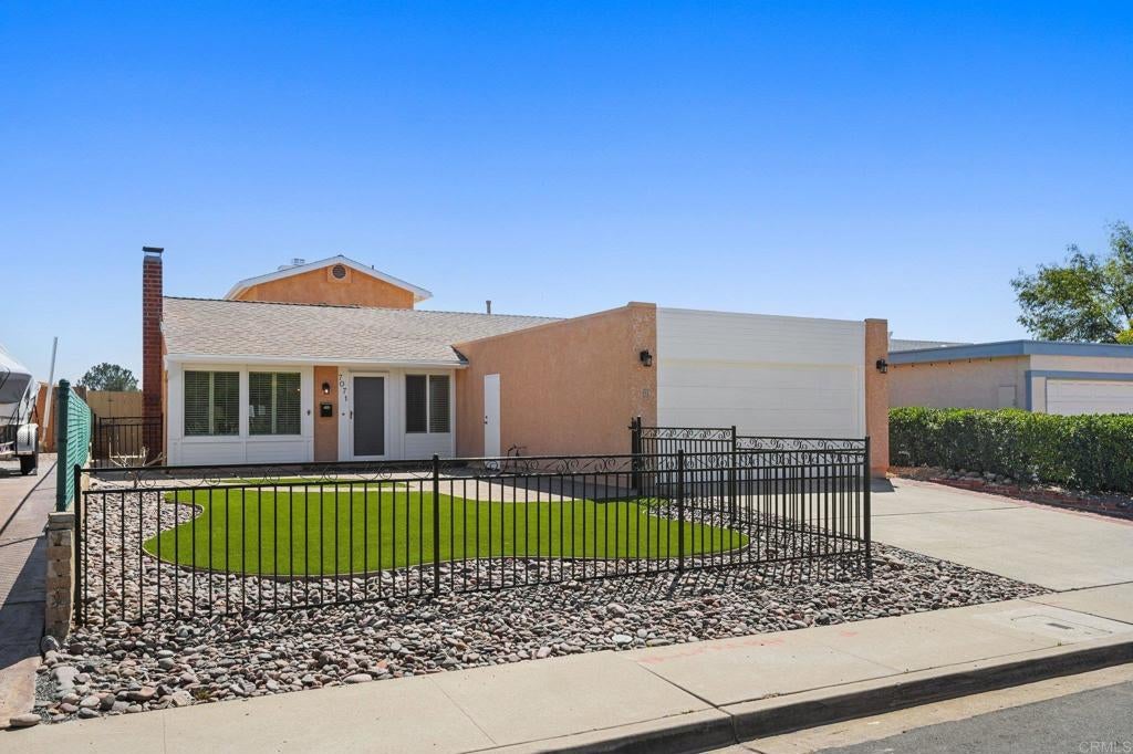 Photo of Listing #PTP2601944