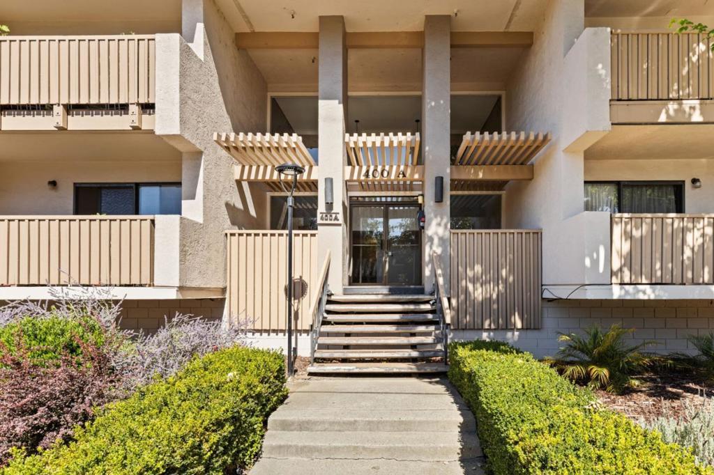 400 Ortega Avenue 301, Mountain View