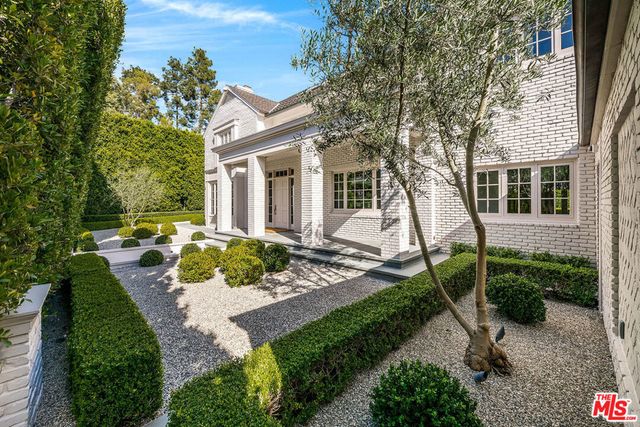 9551 Lime Orchard Road, Beverly Hills
